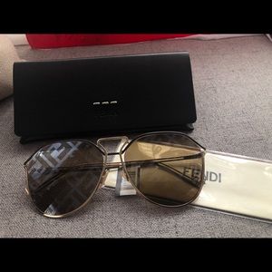 Fendi 60mm aviator sunglasses